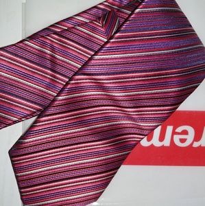 Designer Silk tie new with out Tag